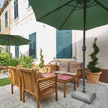 Mediteran With Garden Next To Beach And Old Town Дубровник Экстерьер фото